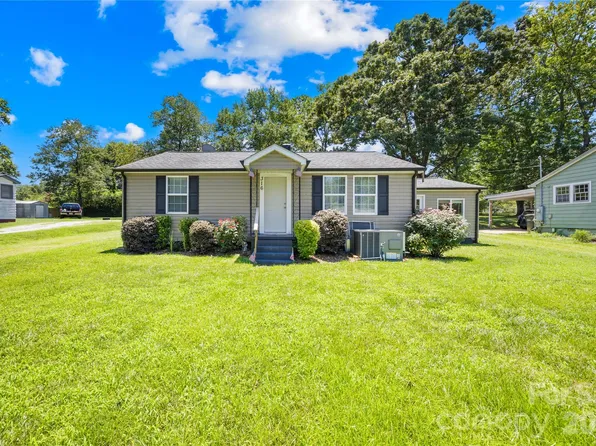 316 20th Ave NE, Hickory, NC 28601