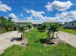 777 Bedford Dr, Lehigh Acres, FL 33974