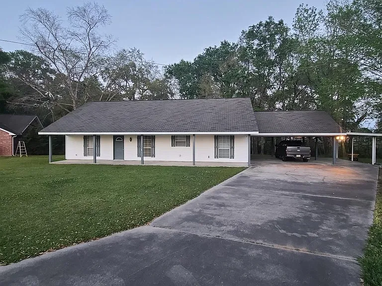 146 E Bayou Shr — Photo 2