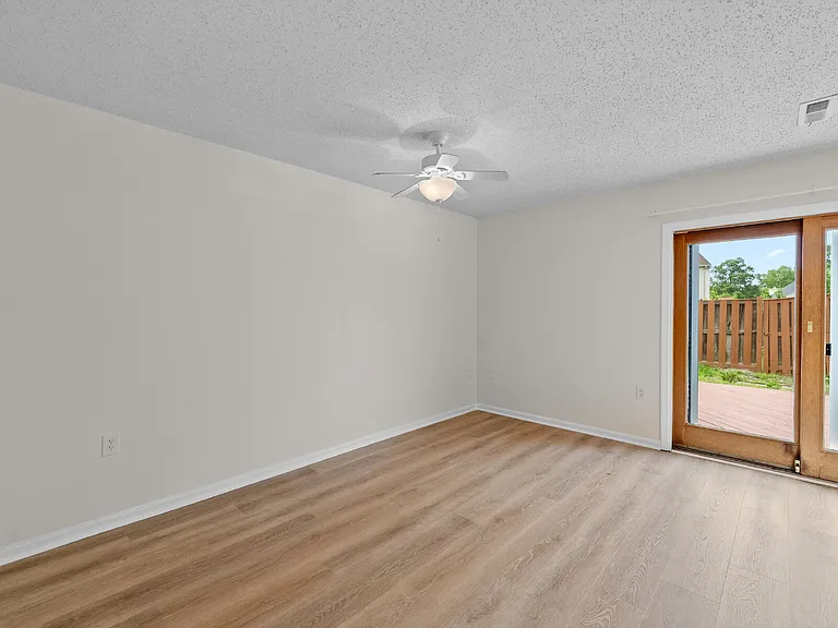 2178 Mager Dr — Photo 5