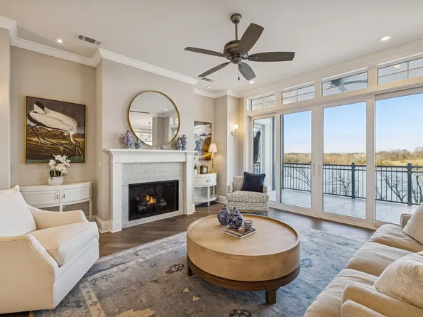 1024 Club View Dr #D202, Gallatin, TN 37066