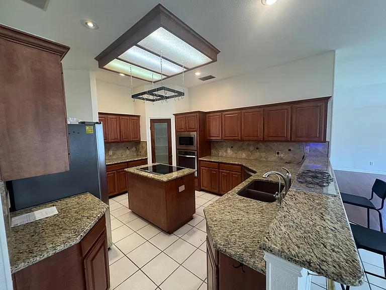 16101 W Dorman Dr — Photo 5