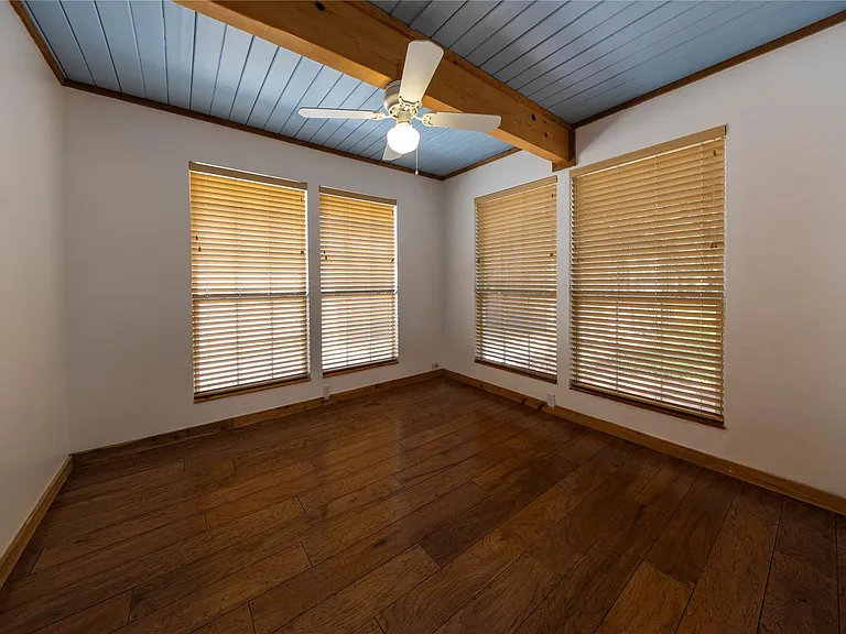 22 Stonehouse Cir — Photo 12