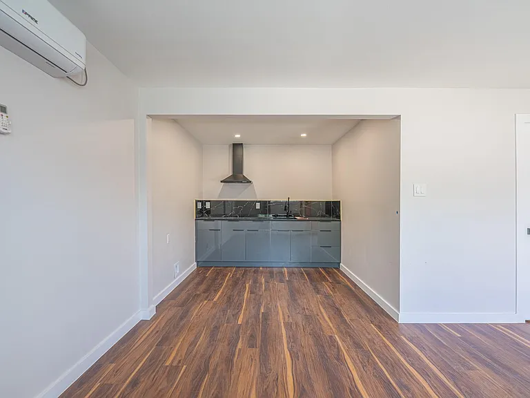 4202 Clay St #E — Photo 15