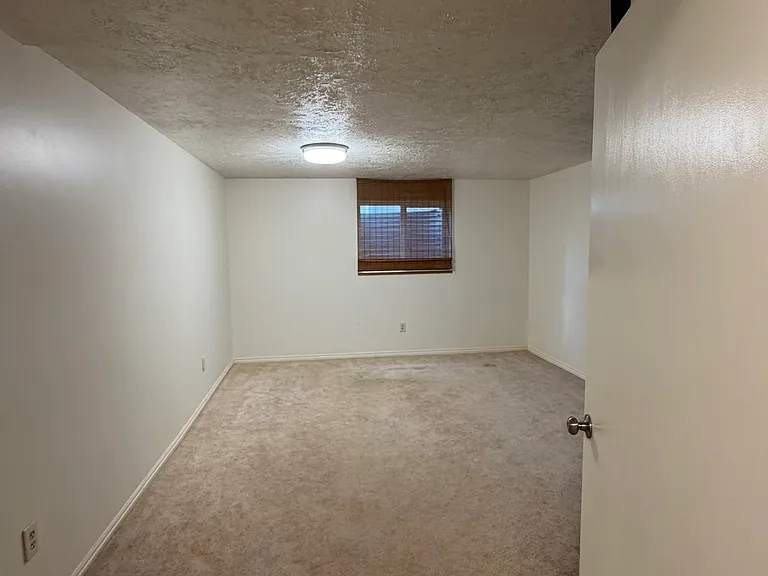 -3rd bedroom
-Downstairs