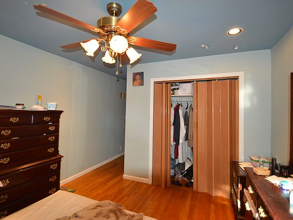 5th image of 000 Randall Ave
