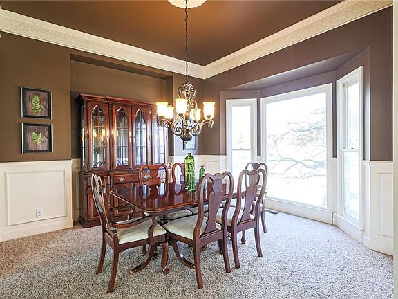 5th image of 2421 SW Winterfield Ct