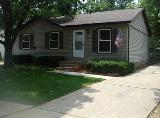 4400 W Andover Dr, Peoria, IL 61615