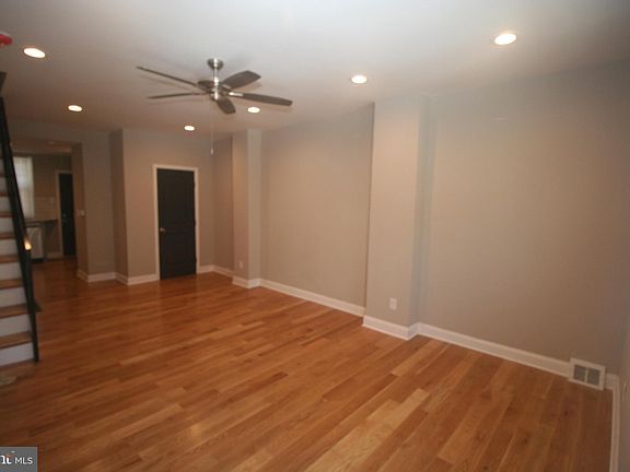 3rd image of 2527 S Fairhill St