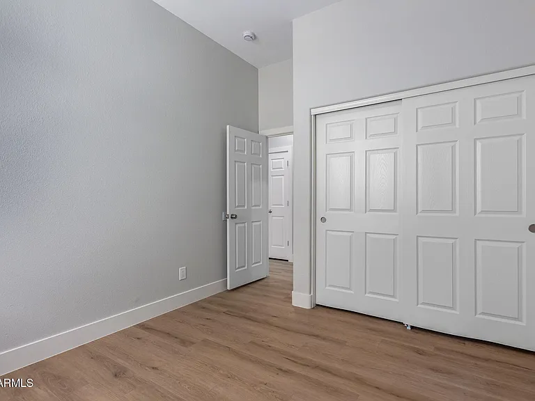 13711 W Tara Ln — Photo 7