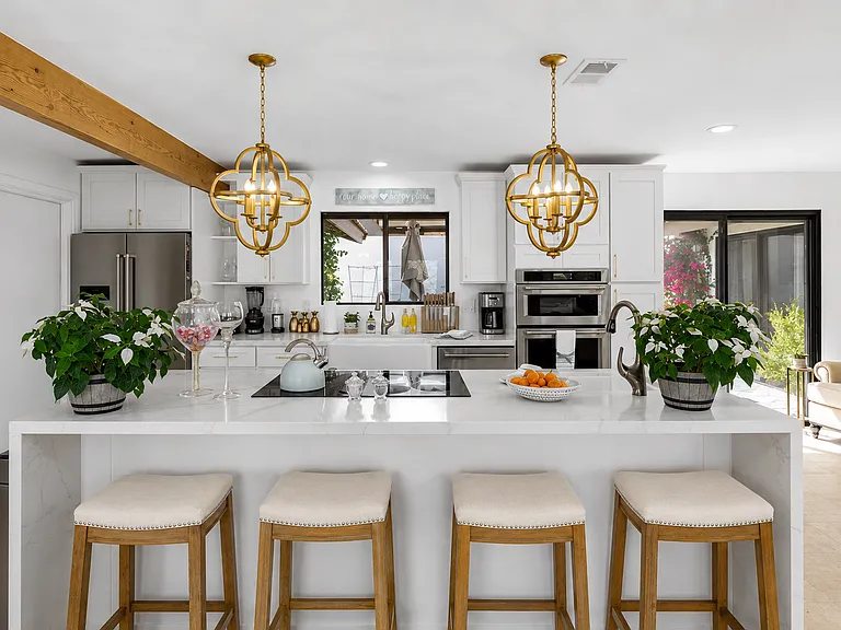 54025 Avenida Alvarado — Photo 4