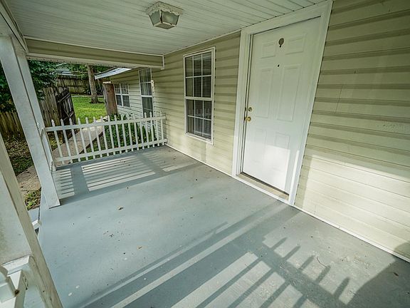 5th image of 1701 Hillsborough St