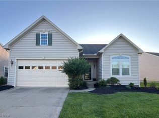822 Stonewater Dr, Kent, OH 44240