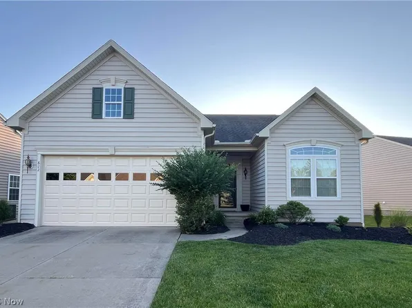 822 Stonewater Dr, Kent, OH 44240