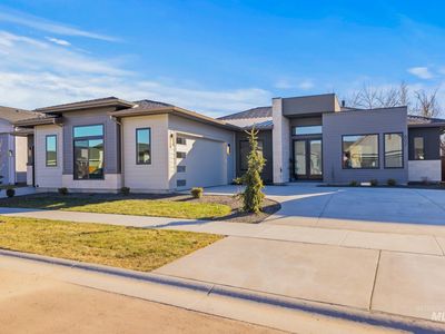 802 S Steephead Ln, Eagle, ID, 83616