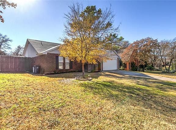 2nd image of 206 Hilltop Dr