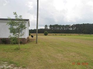 105 Hunters Ridge Dr, Jacksonville, NC 28540