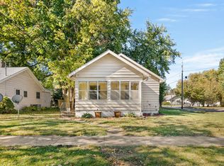 3936 8th Pl, Des Moines, IA 50313