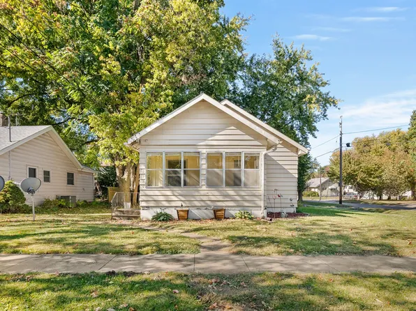 3936 8th Pl, Des Moines, IA 50313