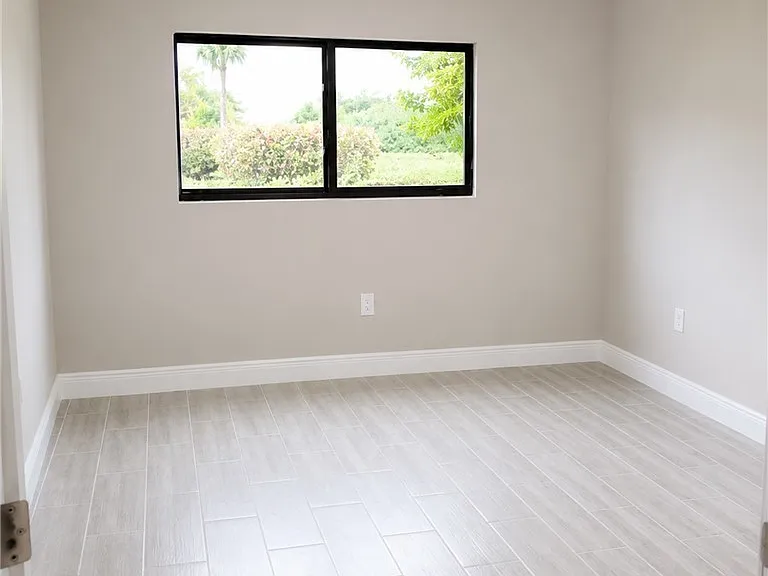 16341 Dublin Cir #105 — Photo 10