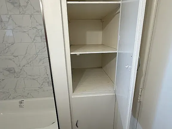 Fleetwood Apartments — Photo 12