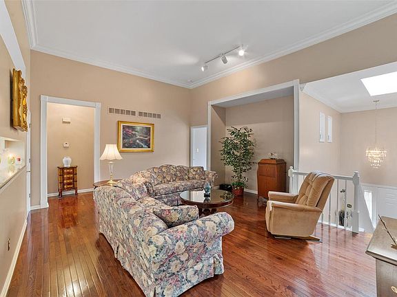 4th image of 16160 Lea Oak Ct