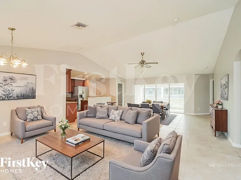 2325 NW 34th Ave — Photo 5