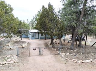 2853 Markham Rd, Overgaard, AZ 85933