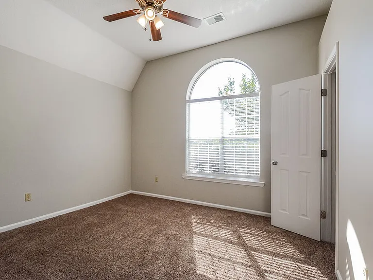 6202 Morgan Manor Cv — Photo 13