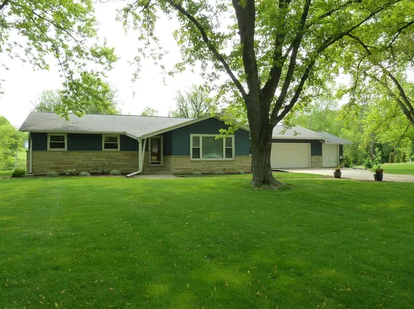 1442 Cedar Creek PARKWAY, Grafton, WI 53024