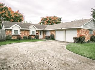 9647 Meadowcroft Dr, Houston, TX 77063