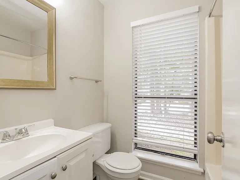 5128 Glenview Ct — Photo 12