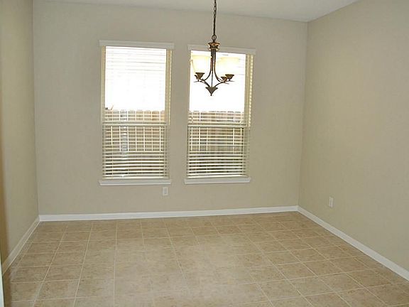 4th image of 4207 Churchill Place Ct