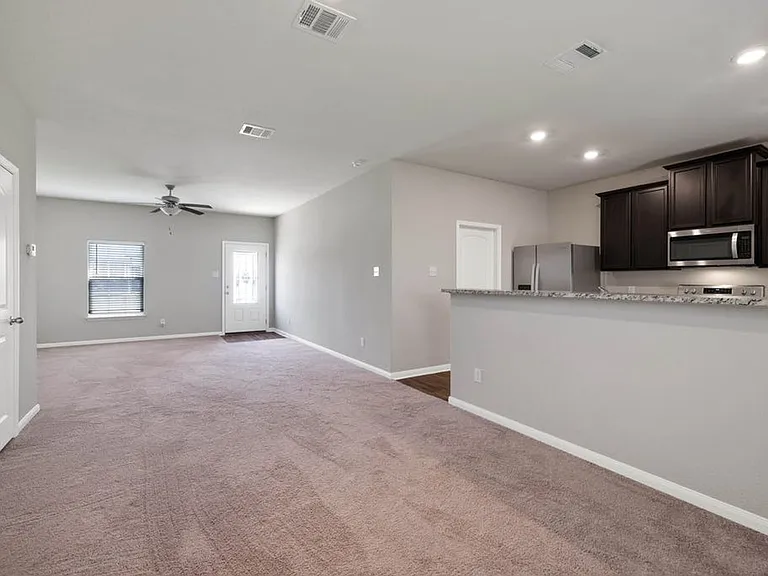 19300 Andrew Jackson St — Photo 8