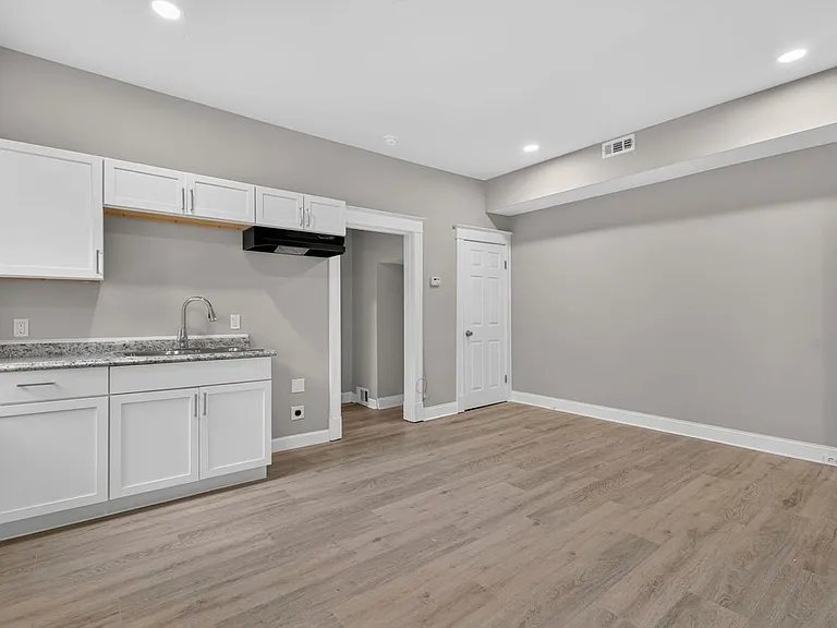 3225 Minnesota Ave #2F — Photo 15
