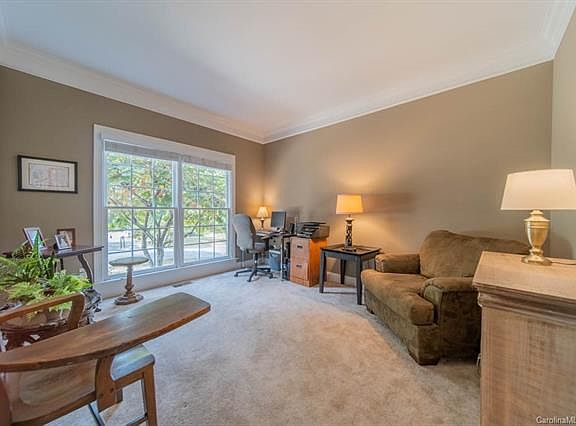 3rd image of 1140 Woodhall Dr #14