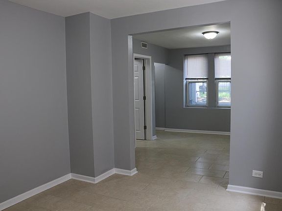2nd image of 740 N Christiana Ave