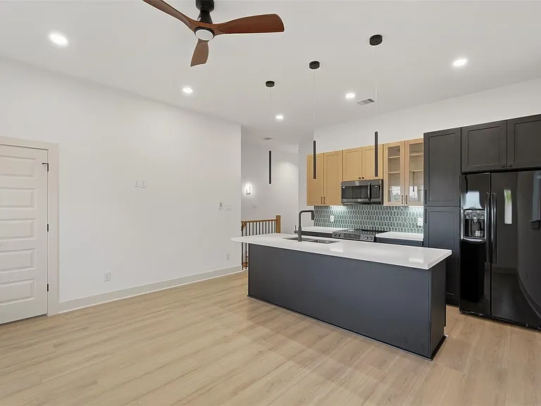 9819 Turnbow St #D — Photo 11