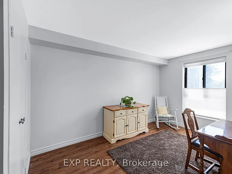15390 Yonge St #104 — Photo 16