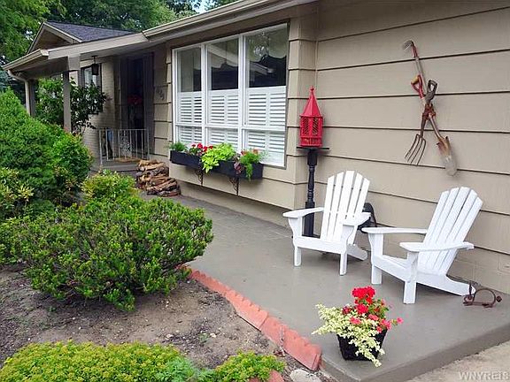 2nd image of 4685 Boncrest Dr W