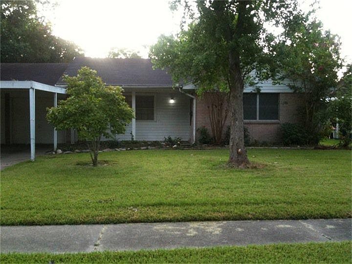 1st image of 813 Martha St