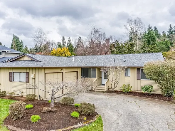 11818 103rd Ave NE, Kirkland, WA 98034