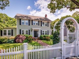 184 Nassau Rd, Huntington, NY 11743