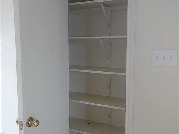 5th image of 3210 Blackburn Dr