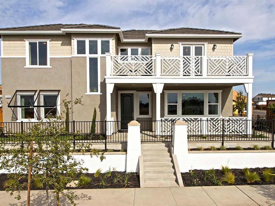 1st image of 699 Lakeside Dr #18