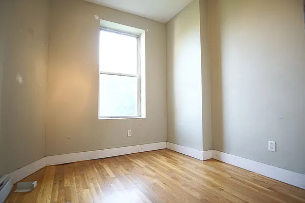 Rented by Yup Realty LLC | media 16