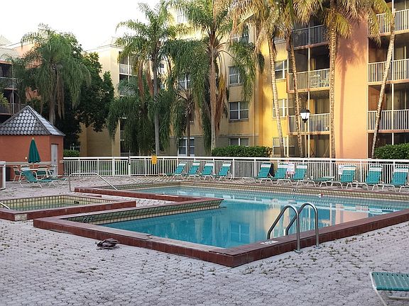 3rd image of 8120 Geneva Ct APT 555