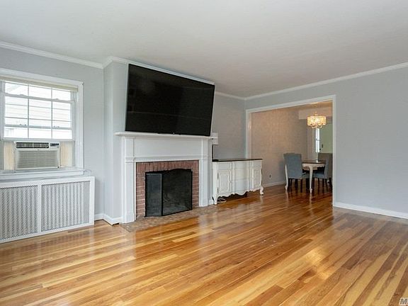 5th image of 63 Intervale