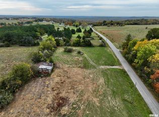 4 Friendship Loop, Goreville, IL 62939