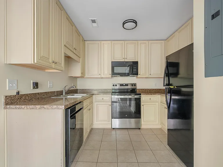 7955 Timbercreek Ln #1808 — Photo 9